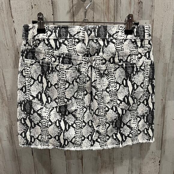 FRAME Le Mini Split Front Black Python-Print Denim Skirt Womens Size 0/25 - Picture 4 of 7